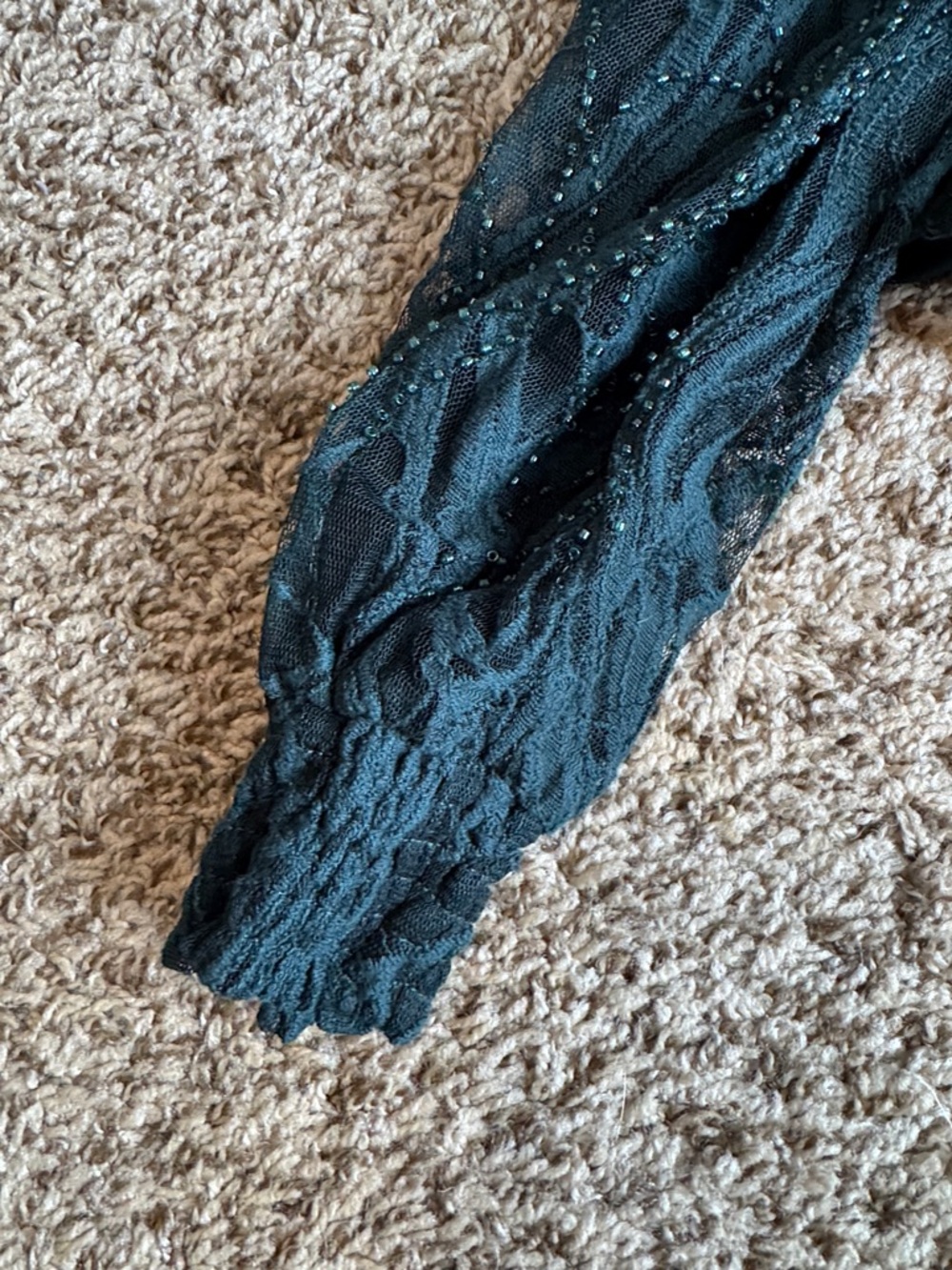 Buckle Dark Green Lace Beaded Long Sleeve Blouse - Picture 6 of 7